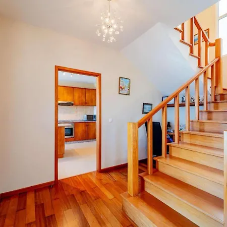 Alcantara Bell 别墅 *