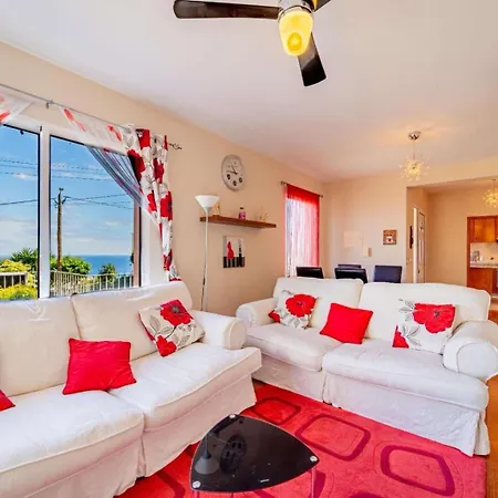 Alcantara Bell Villa *