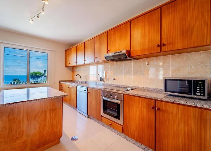 Vila Alcantara Bell Feiteiras